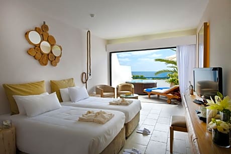 Superior Room with Sea View and Outdoor Hot Tub