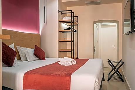 Queen Room with Spa Bath