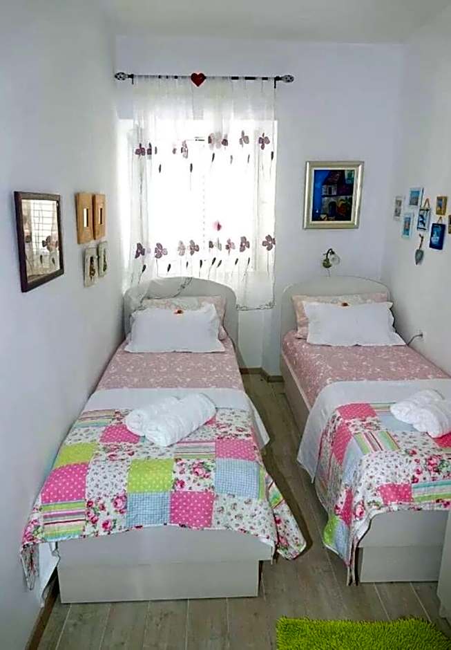 Apartment Ljubav