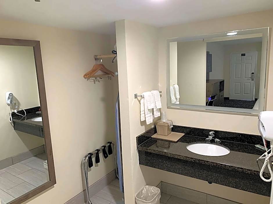 SureStay Plus Hotel by Best Western Hesperia