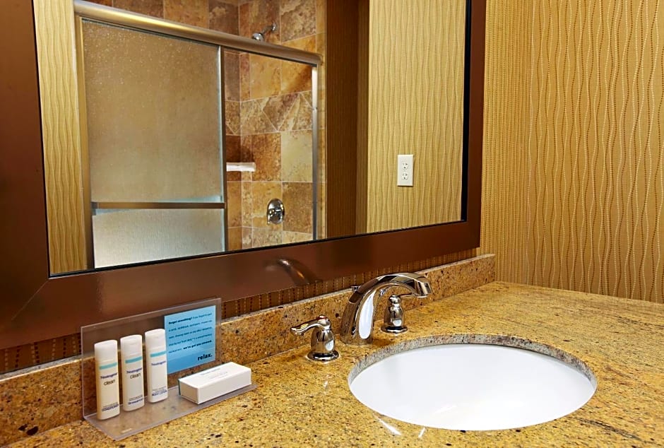 Hampton Inn & Suites Fargo Medical Center