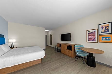 King Room with Sofa Bed - Non-Smoking