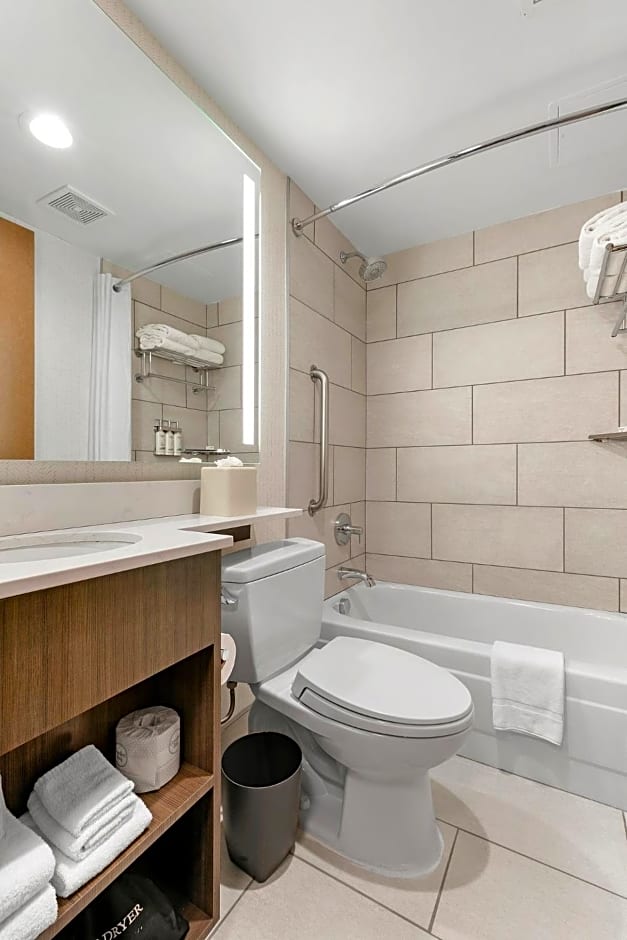 Holiday Inn Manhattan 6th Ave - Chelsea By IHG