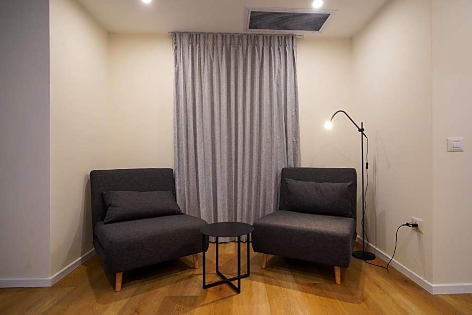Urbanic Apartments