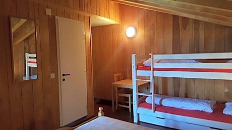 Quadruple Room with Private Bathroom