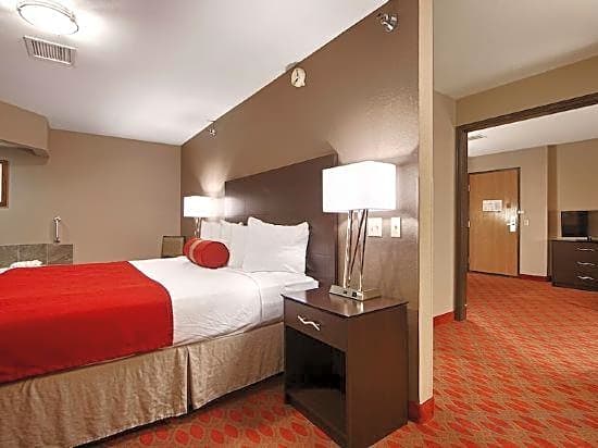 Baymont by Wyndham Brooklyn Center