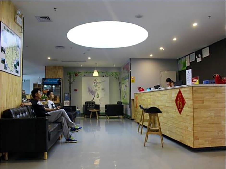 7 Days Premium Yunfu Xinxing Coach Terminal Branch