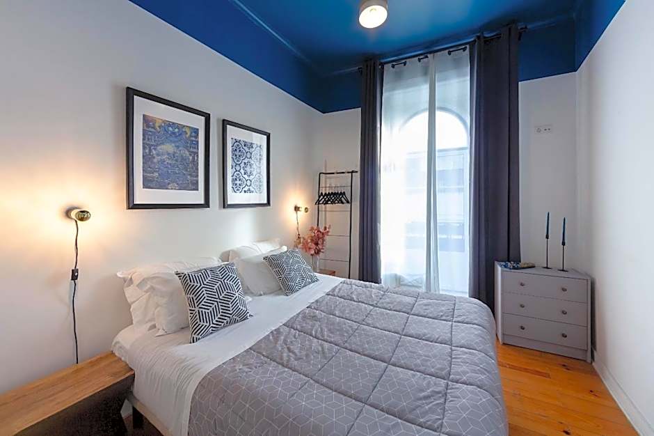 INT Lisbon Suites