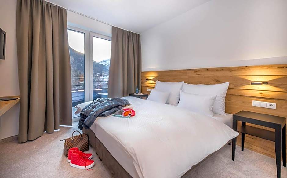 Heart Hotel Grischuna