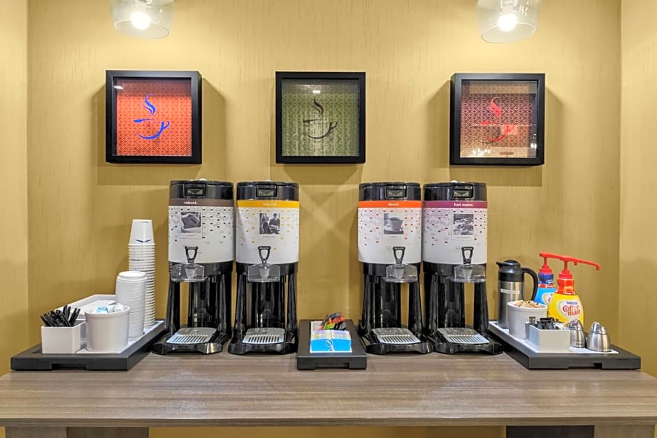 Hampton Inn By Hilton & Suites Los Angeles/Hollywood, CA