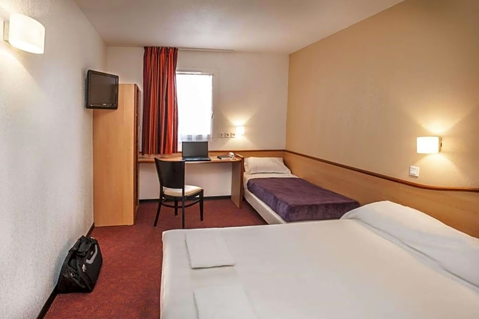 Brit Hotel Confort Montauban
