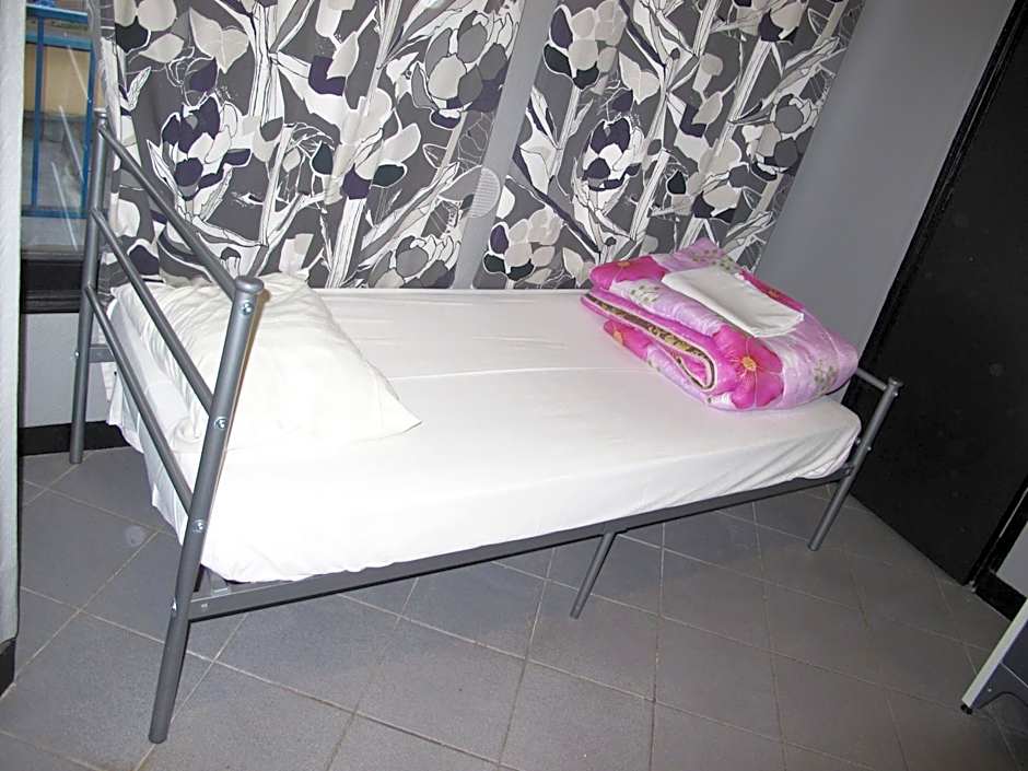 Peace and Love Hostel