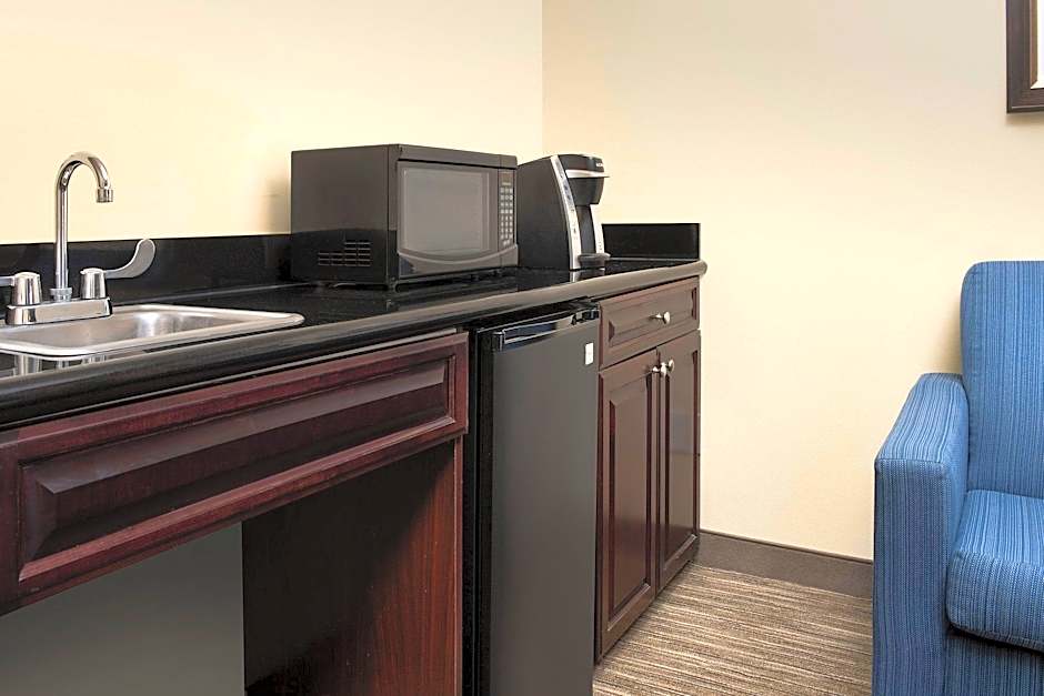 Holiday Inn Express Uvalde By IHG