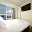 Sub-Penthouse Apartment with Jacuzzi Pool & Sauna