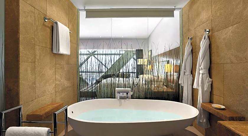 Andaz Capital Gate Abu Dhabi, By Hyatt