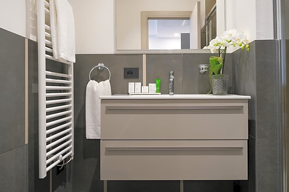 Emerald Green Residence