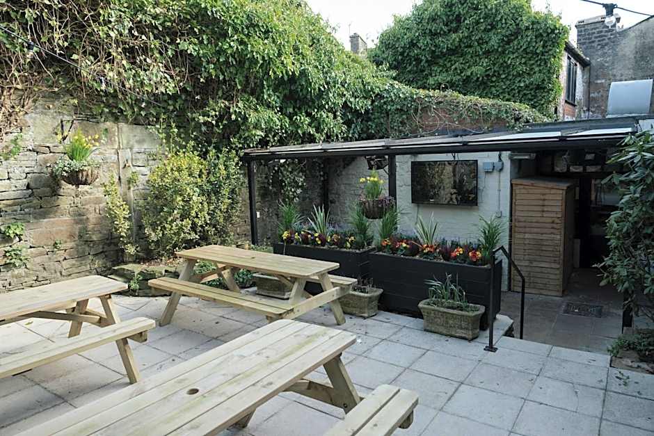 Black Dog Inn