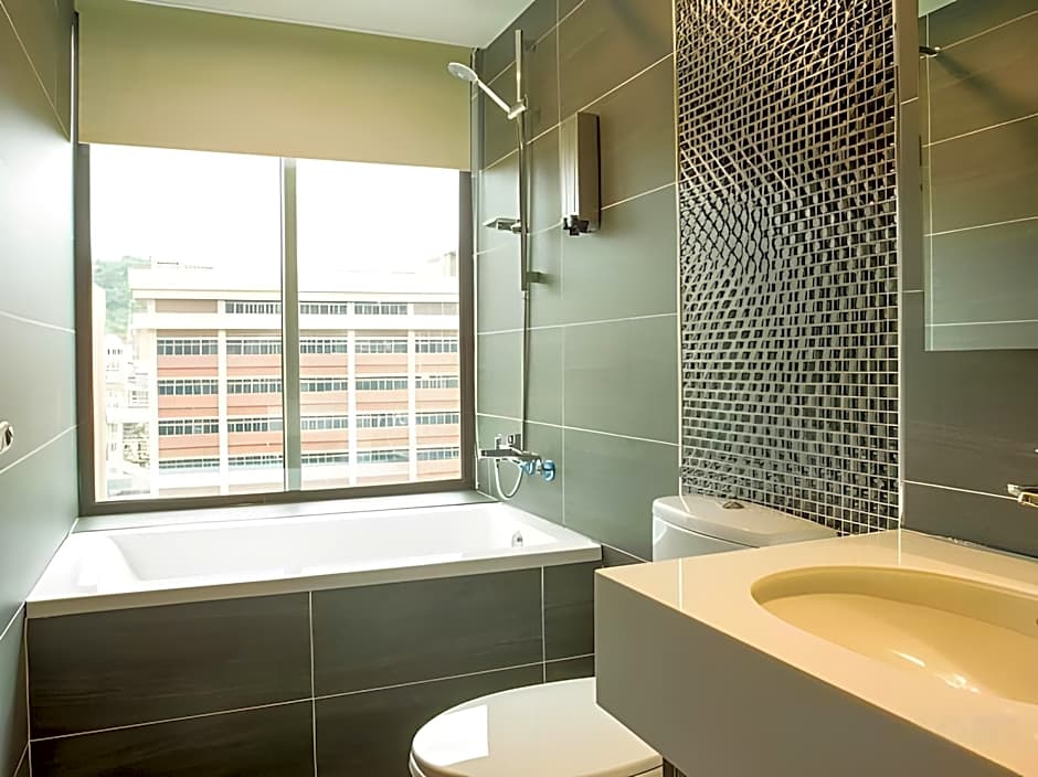 Just Live Inn - Keelung