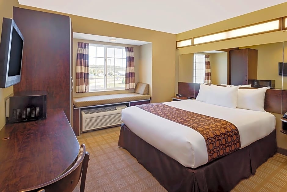 Microtel Inn & Suites by Wyndham Prairie du Chien