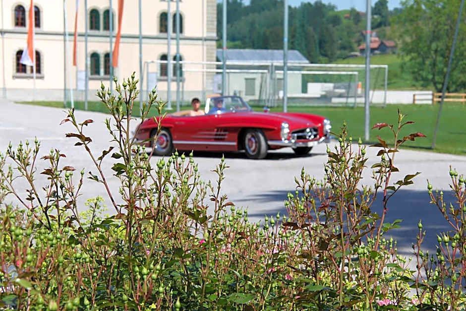 Hotel & Spezialitätenrestaurant zur Linde