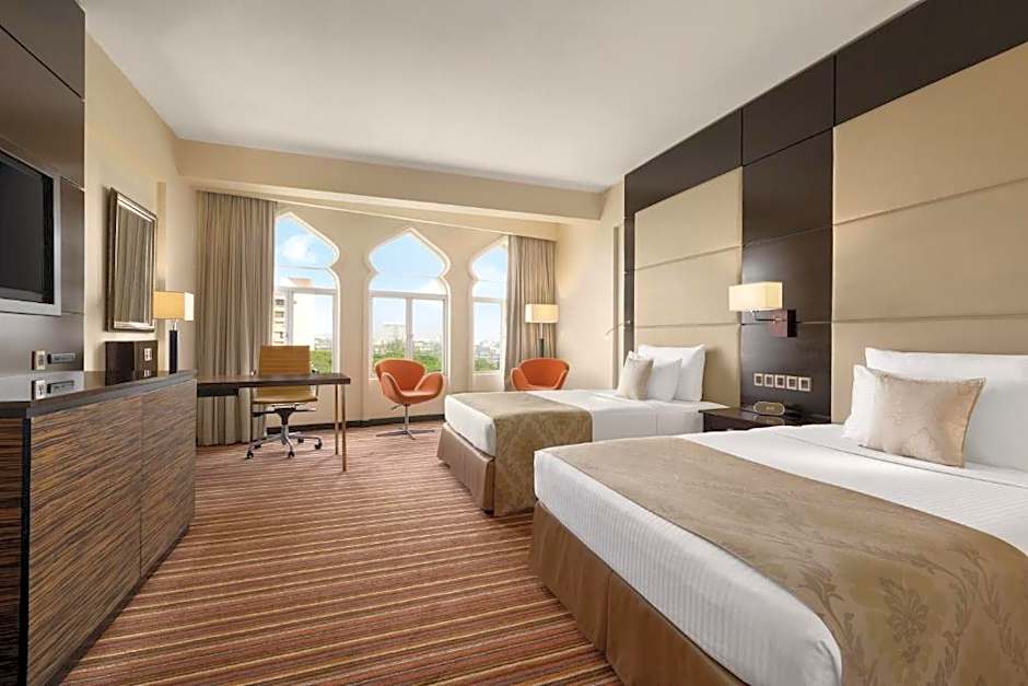 Zdjęcie 1 z 4 — Deluxe 1 King Bed or 1 Twin Bed