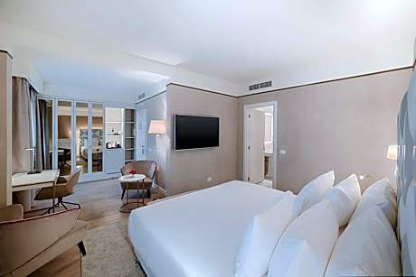 JUNIOR SUITE (2AD + 1CH)