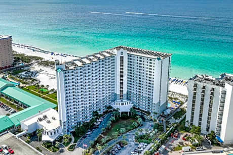 Pelican Beach Resort by Tufan