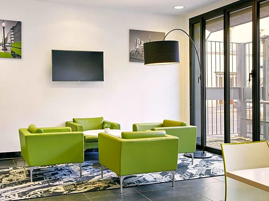 Adagio Access Paris Bastille Aparthotel