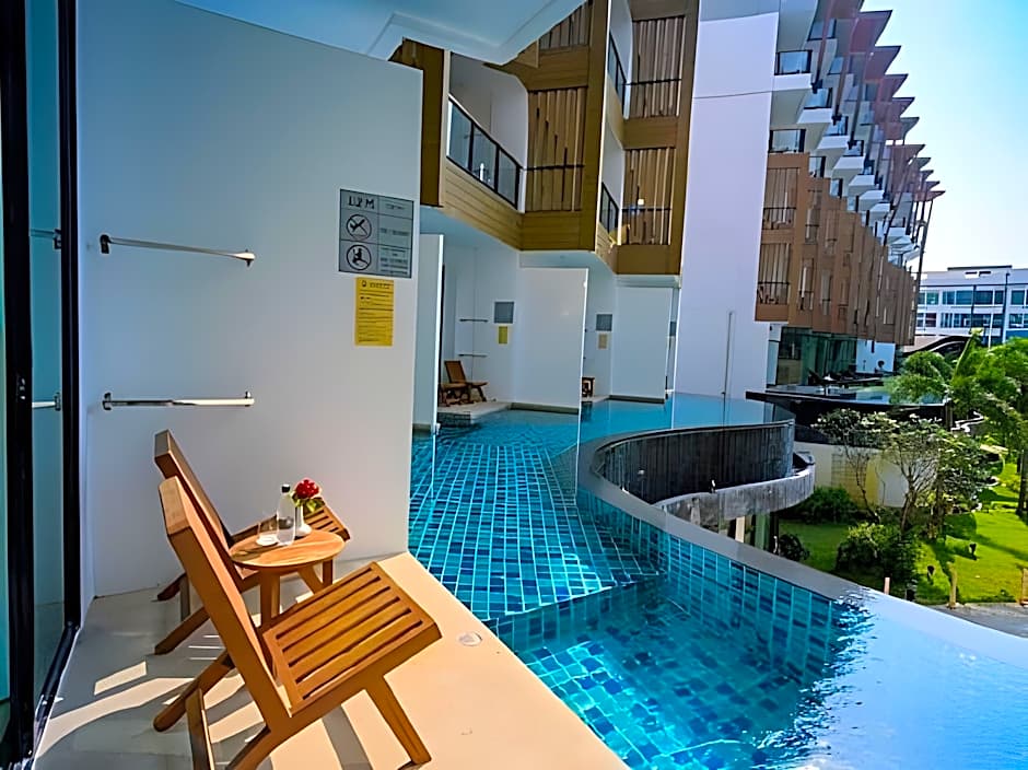 The Lunar Patong Hotel