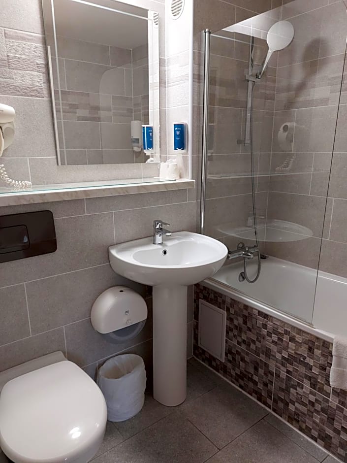 Brit Hotel Bosquet Carcassonne Cit