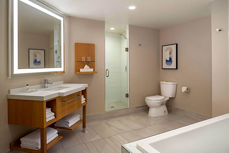 Delta Hotels by Marriott Saskatoon Downtown