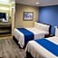 Travelodge by Wyndham Clearlake