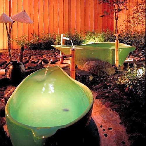 Kaminoyama Onsen Hanaakari no Yado Tsukinoike
