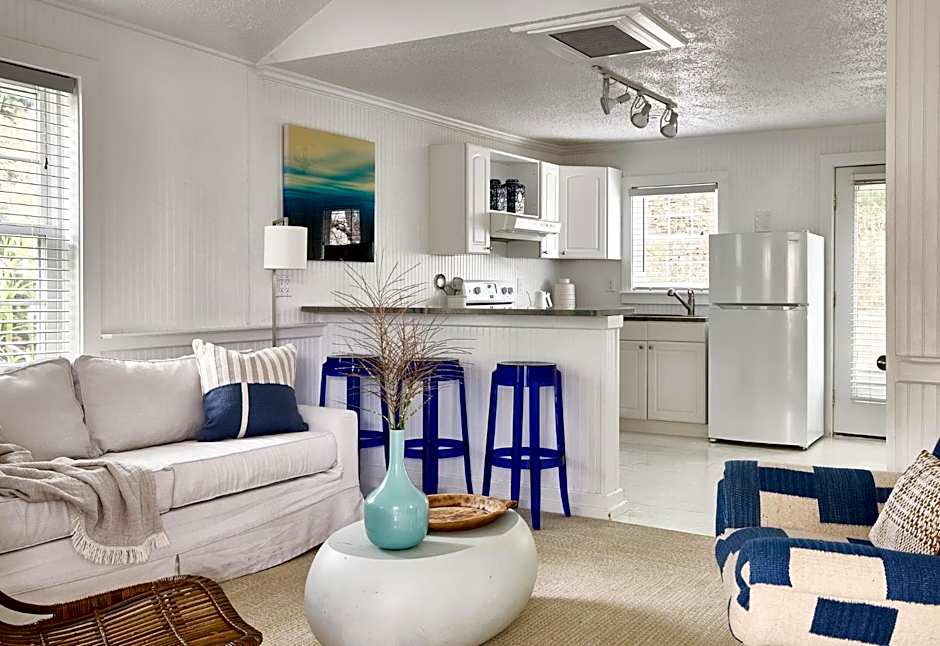 Blue - Inn on the Beach