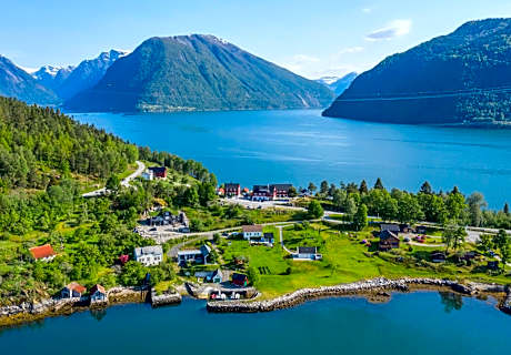 Dragsvik Fjordhotel