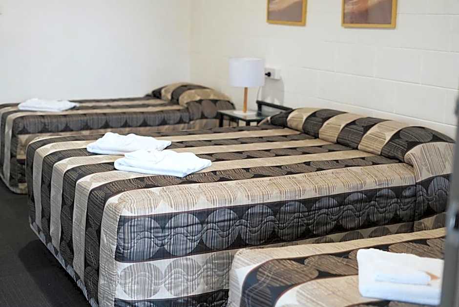 Porky's Motel Rockhampton