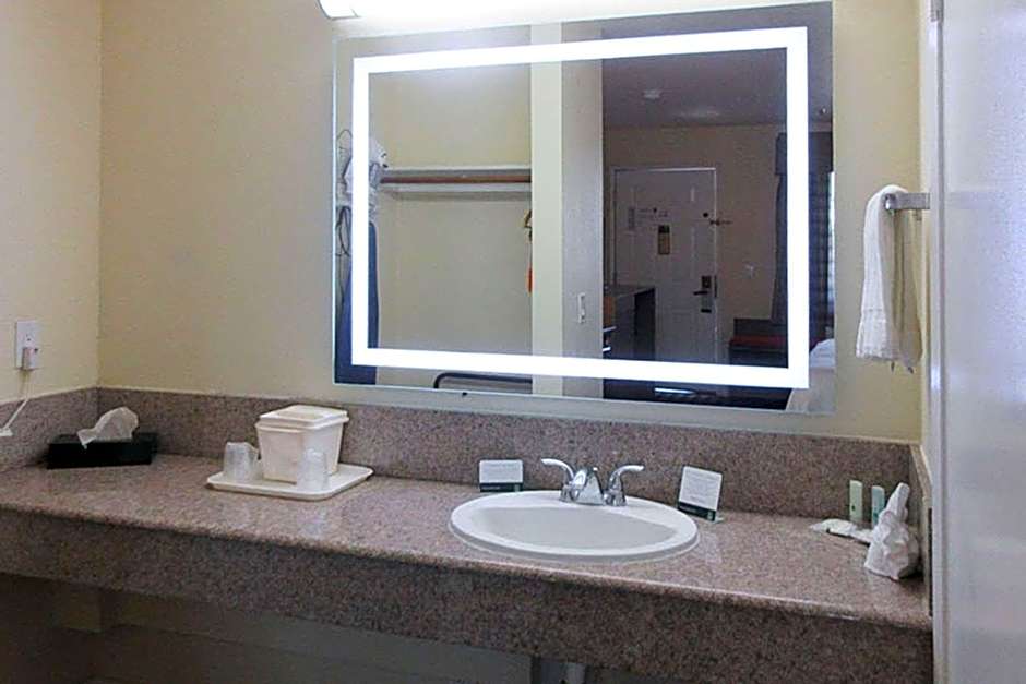 Quality Inn Salinas City Center Area