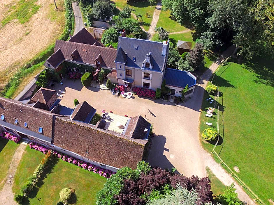 Photo 1 of 50 of Manoir de la Maison Blanche