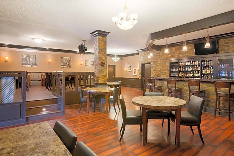 Days Inn by Wyndham Calgary South