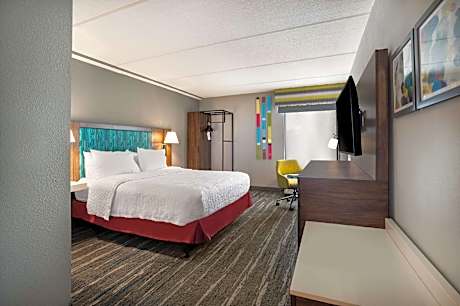 1 Qn Mobility Access Roll In Shower Nosmok