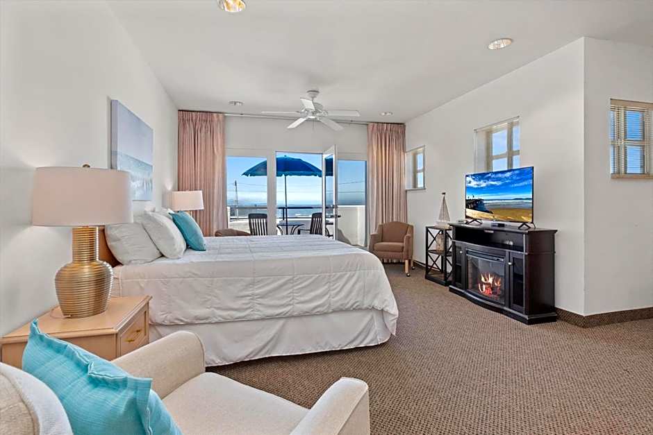 Beach House Inn & Suites