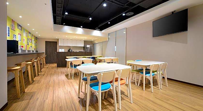 Park City Inn & Hostel - Yonghe Taipei