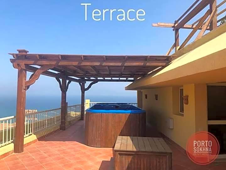 Amazing sea view Penthouse Apartment in Pyramids Porto El-Sokhna