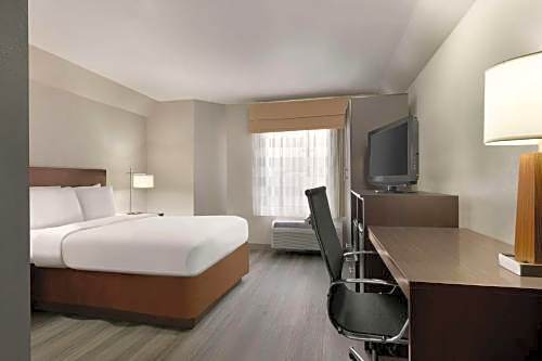 Country Inn & Suites by Radisson, Roanoke Rapids