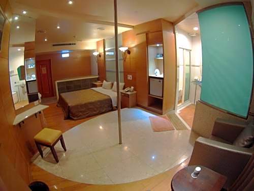 Changsing Business Motel