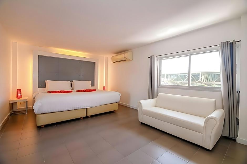 Original Orange Hotel