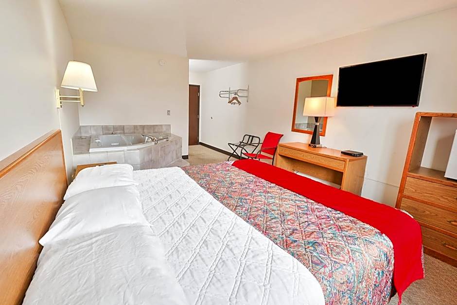 OYO Hotel Pipestone MN, Canterbury Park