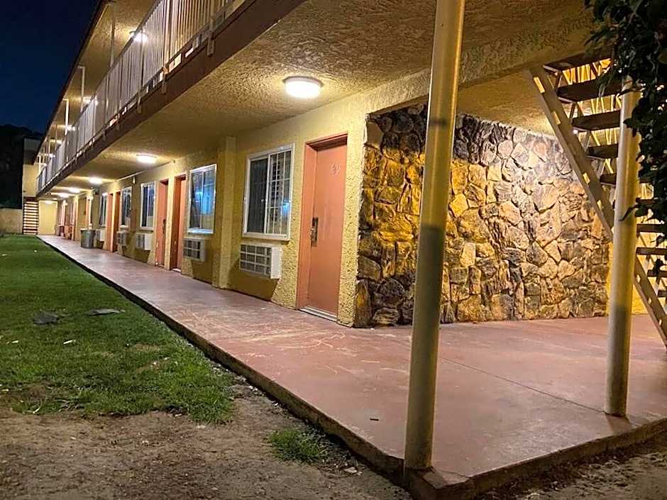 Economy Inn