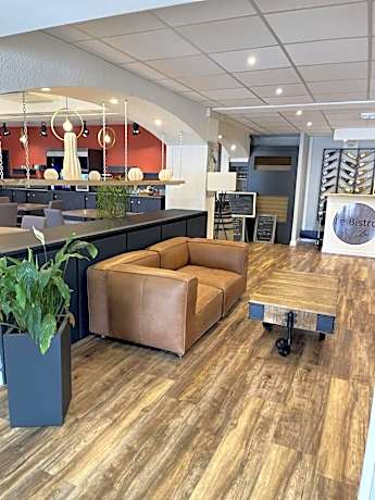 Hotel The Originals Romans-sur-Isère Le Clos des Tanneurs