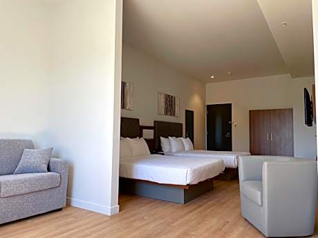 Queen Suite with Sofa Bed  - No Pets/Non Smoking